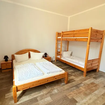 アパート Bernstein