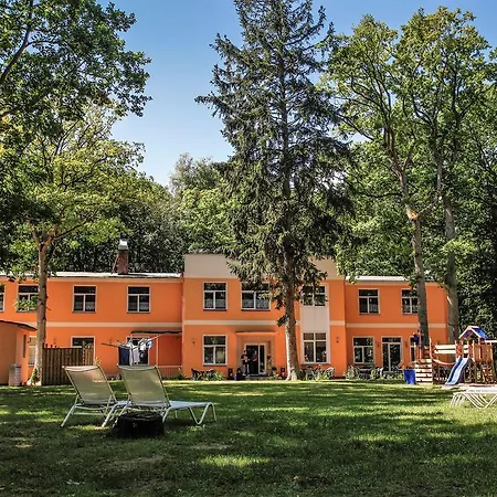 Bernstein Apartment *